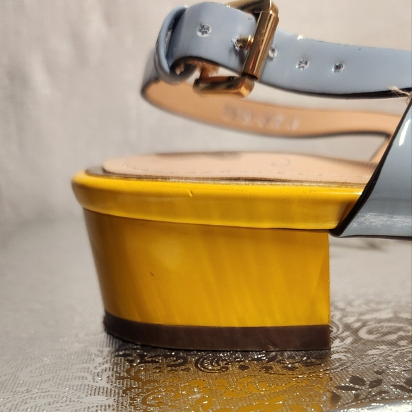 Colorful Women's Sandals - Picture 6 of 7